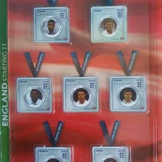 Setul complet fotbaliști de colecție oficială de medalii Anglia 2010