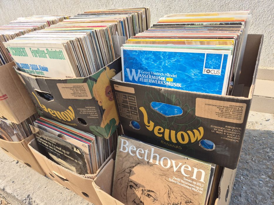 Vând Lot 200LP Discuri Vinil cu muzica clasica mixta pentru pick-up