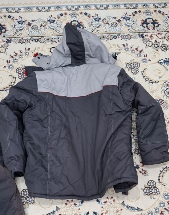 Продам зимний спецовку.