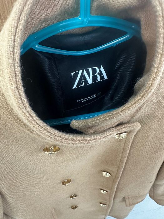 Замско палто Zara