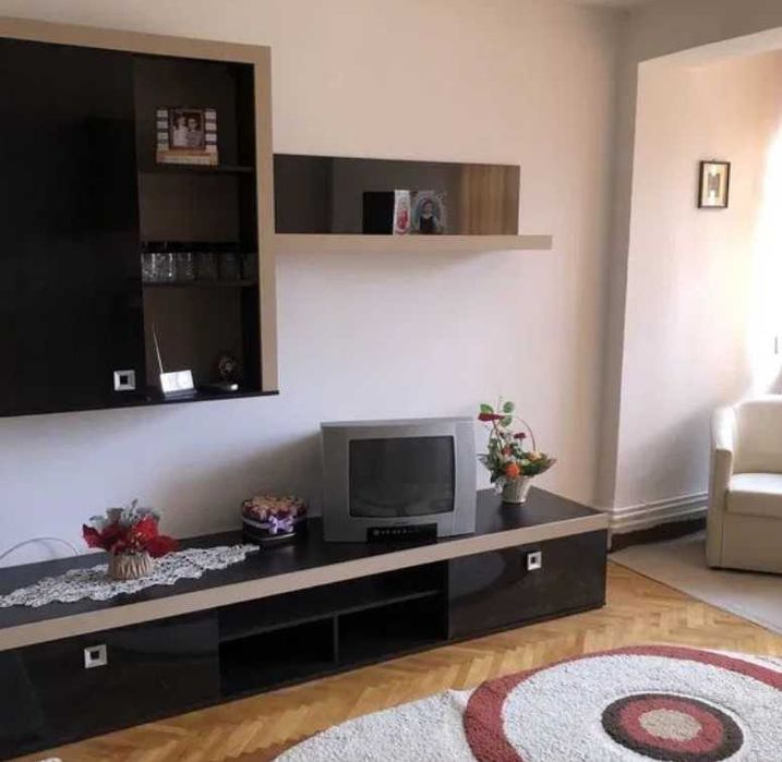 Дава се под наем Двустаен апартамент в Пловдив, Изгрев - 65 кв.м за 244.8 € - Снимка #2