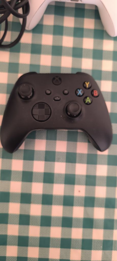 Vând Xbox series S