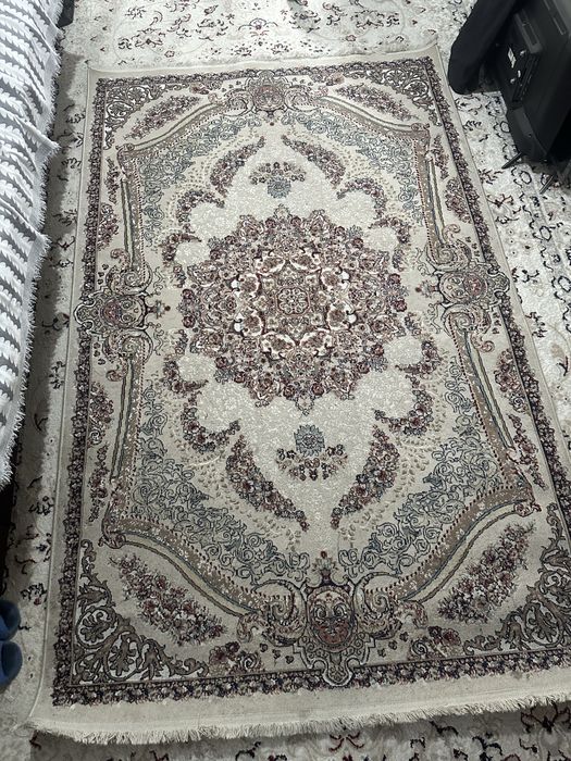 Продам ковер 2,3*1,5