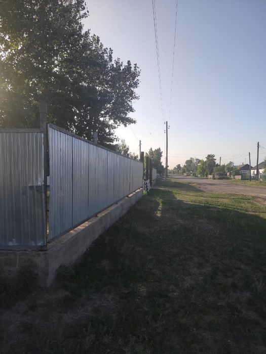 Участок 25 соток с фундаментом/ТОРГ
