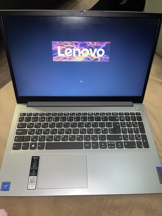 Lenovo ноутбук продается
