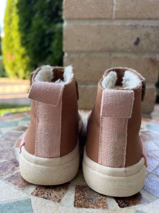 Vând ghetute ci blanita H&M marimea 24