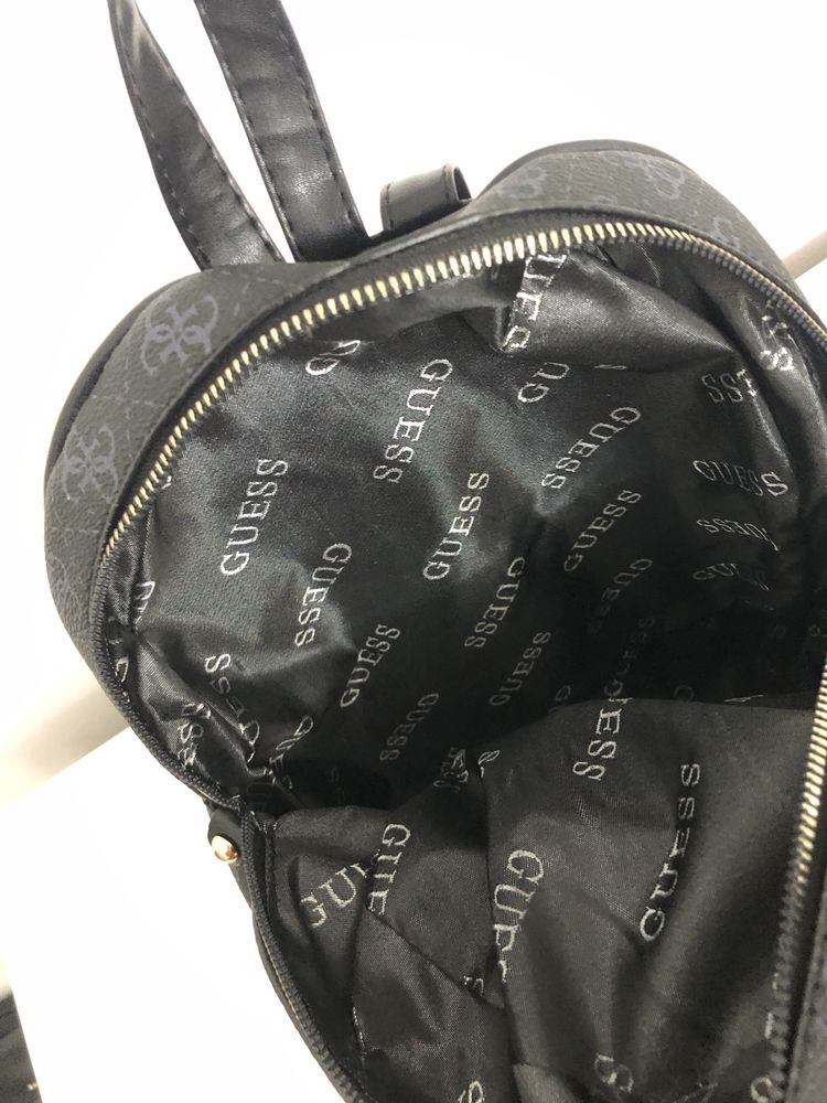 Ghiozdan Guess  calitate Premium