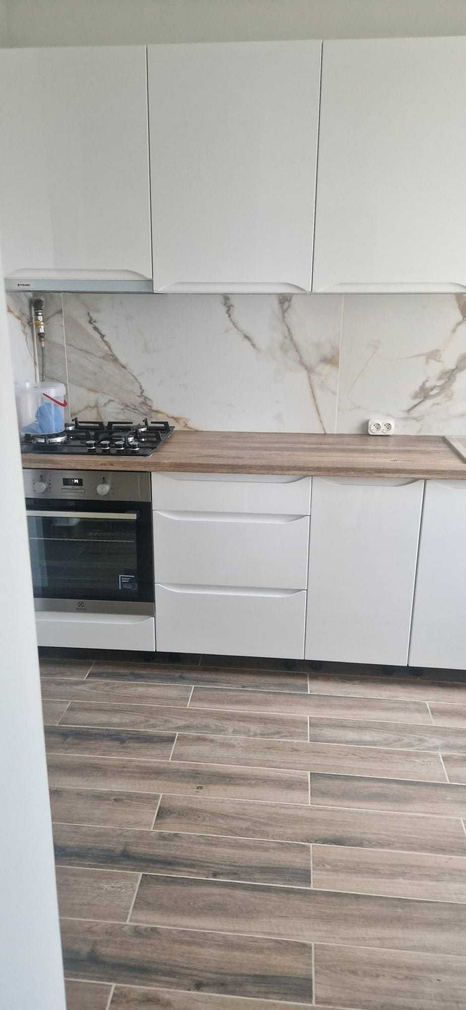 Inchiriez apartament cu 3 camere Satu Mare