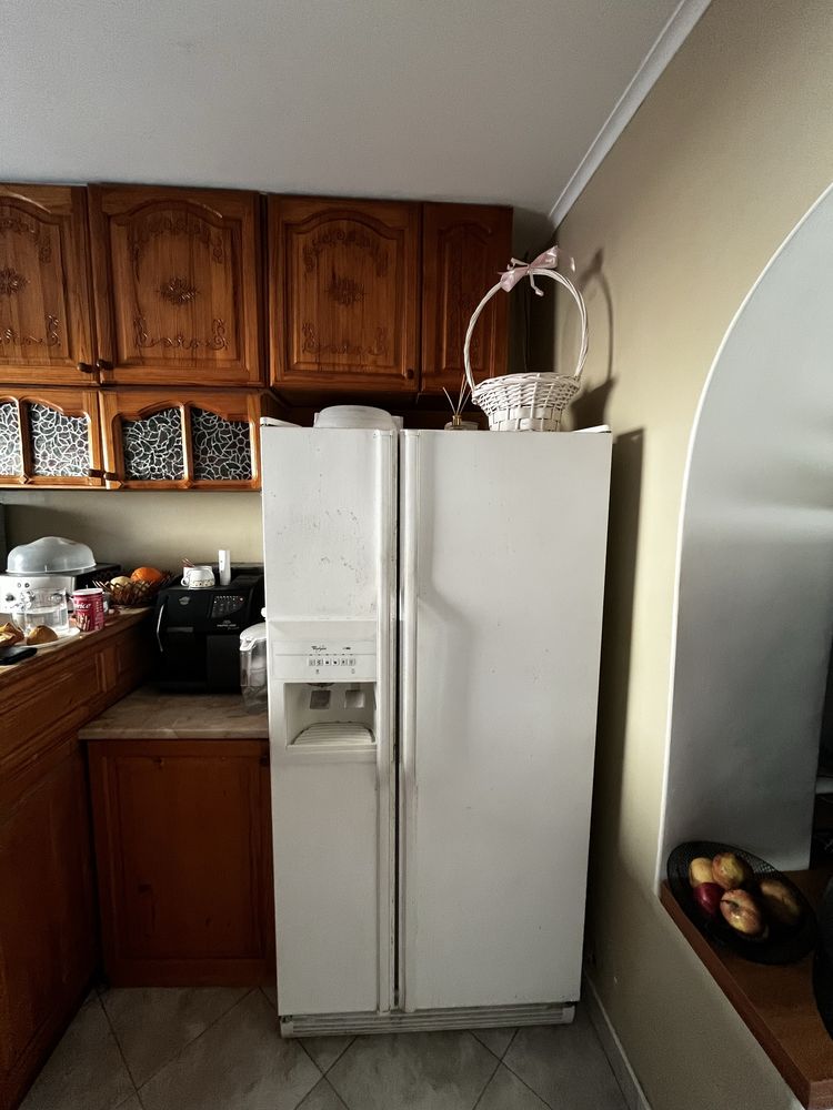 Бартер Хладилник Whirlpool вода и лед side by side