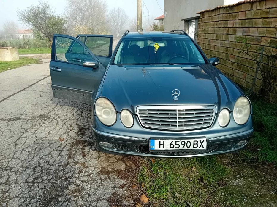 Mercedes-Benz Е220 причина за продажбата е купуването на нов автомобил