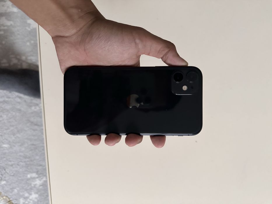 Продам айфон 11 в прекрасном сотсояний