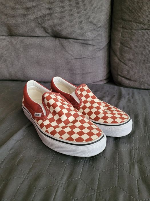 Vând tenisi Vans