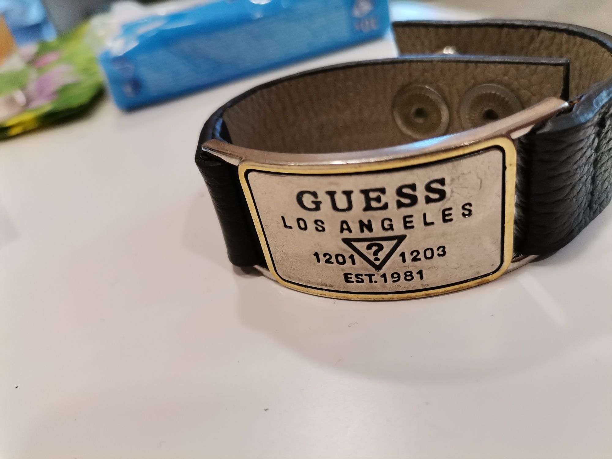 Оригинална Мъжка гривна guess