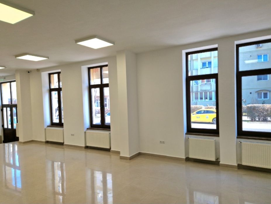 Inchiriez spatiu comercial