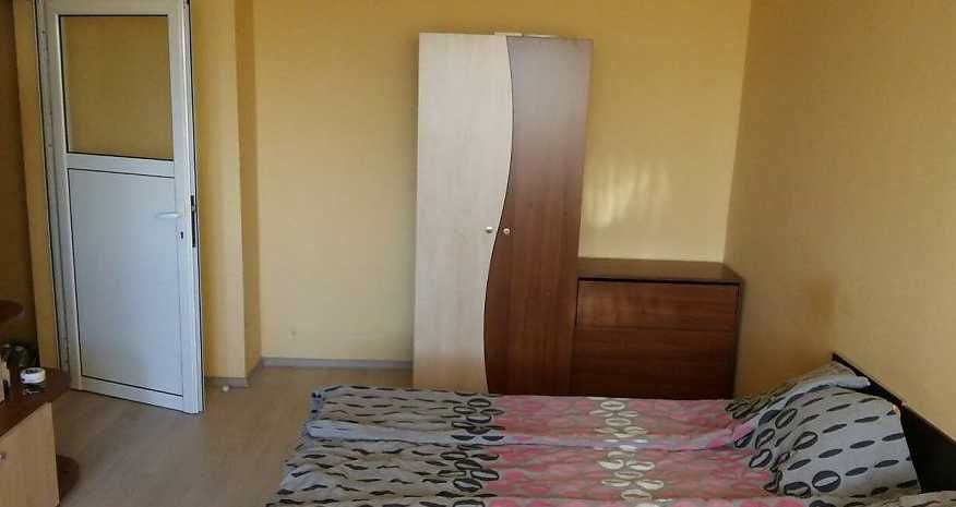 Дава се под наем Двустаен апартамент в Бургас, Изгрев - 46 кв.м за 153 € - Снимка #1