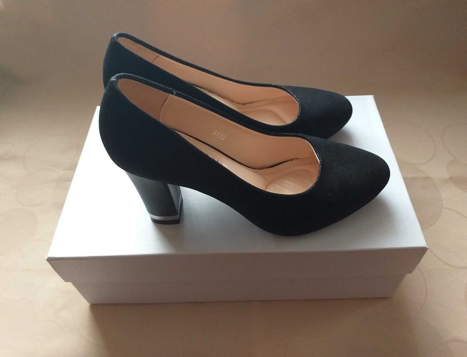 Дамски обувки на ток - НОВИ