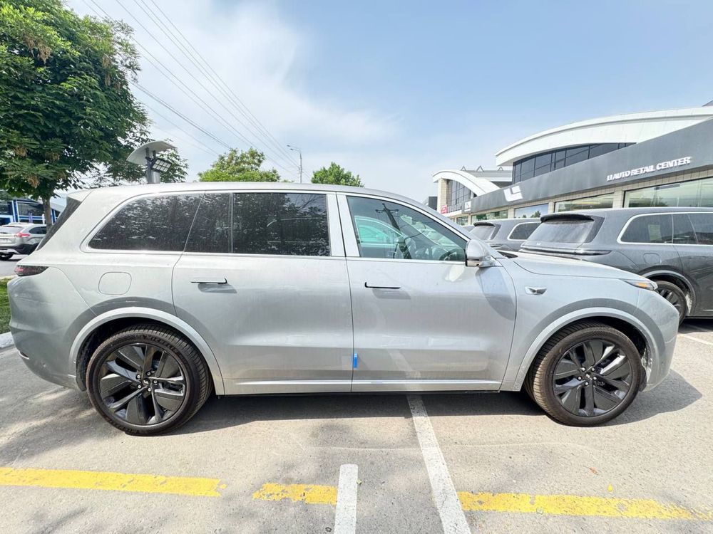 Li L7 Ultra Silver
