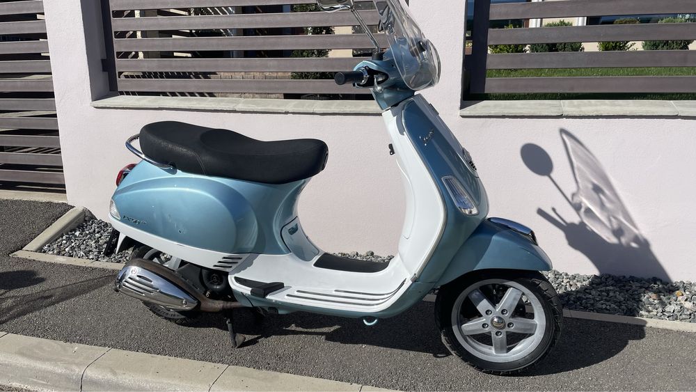 Vespa lx50 4t piaggio scuter