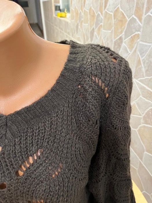 Pulover dama Intourn cu un fir discret în culoarea care se vede