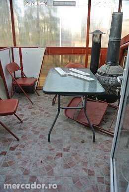 Dau in chirie vilă 3 camere 120 mp construiti sector 4 str. Odei