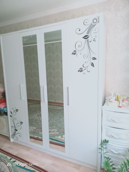 Продам спальный гарнитур