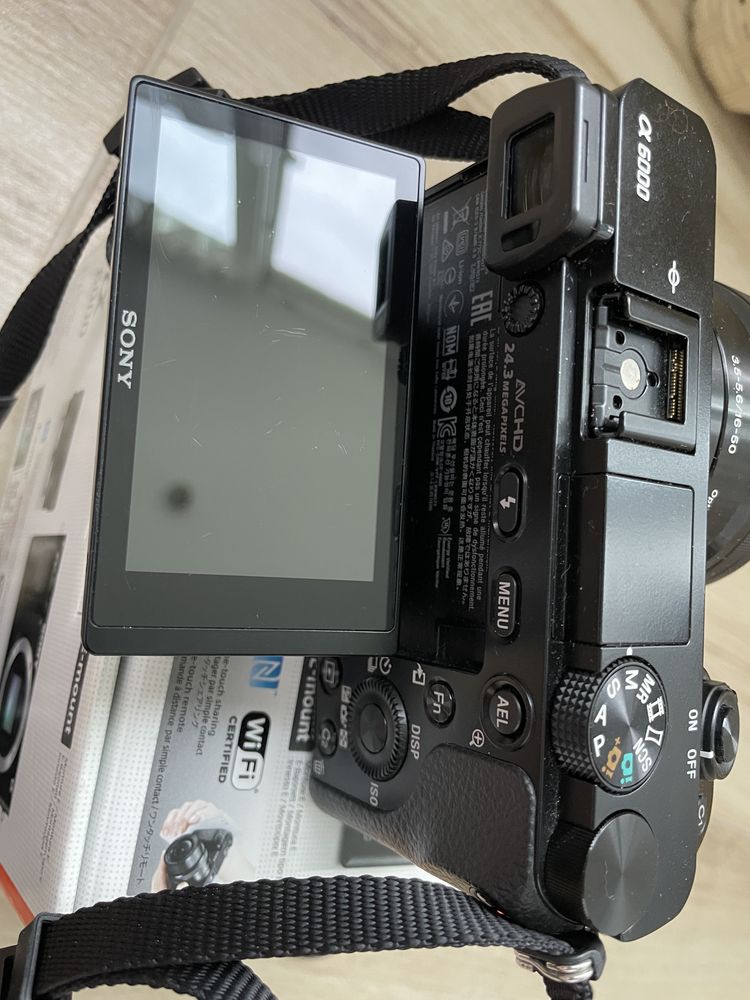 Sony Alpha6000/A6000 - 16-50mm F3.5-5.6 - Shutter Count 8082