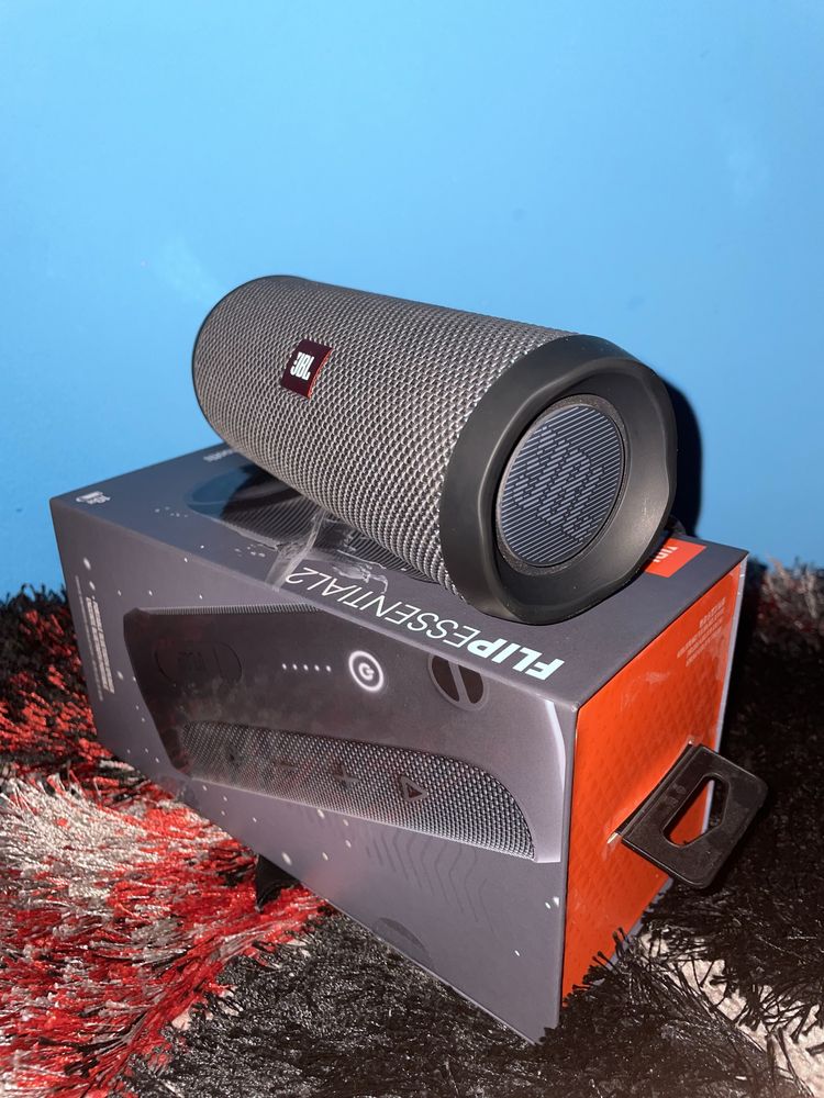 Vând boxa JBL flip essential 2