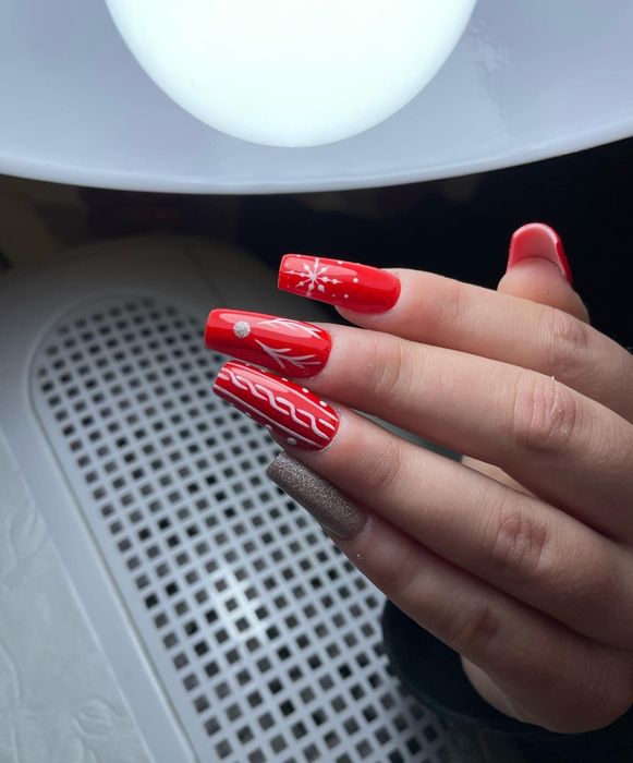 Unghii cu gel si oja semi