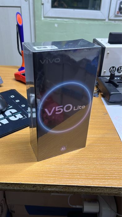 продам Vivo50 lite