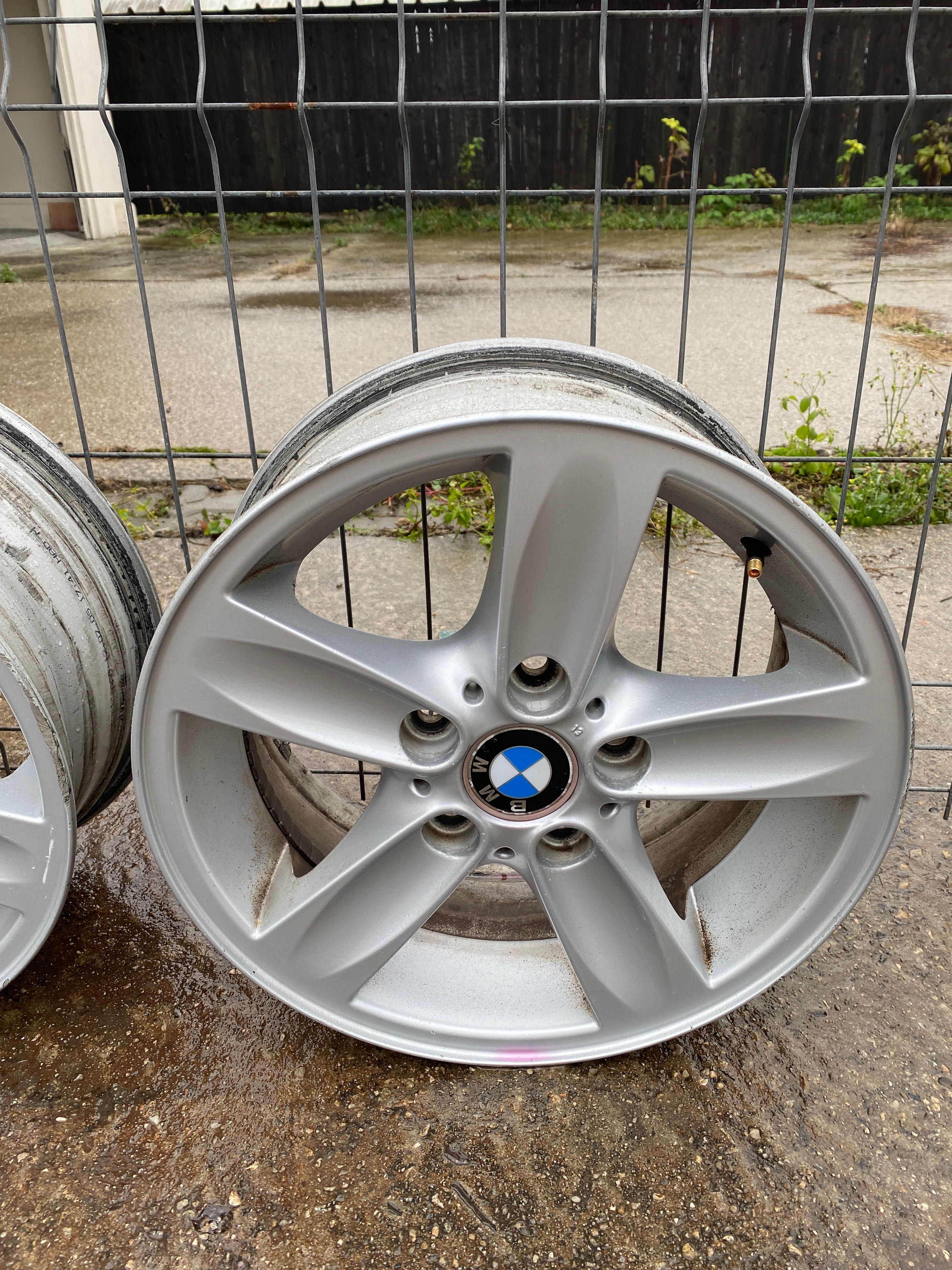 Set Jante BMW OEM originale pe 16 în stare perfectă