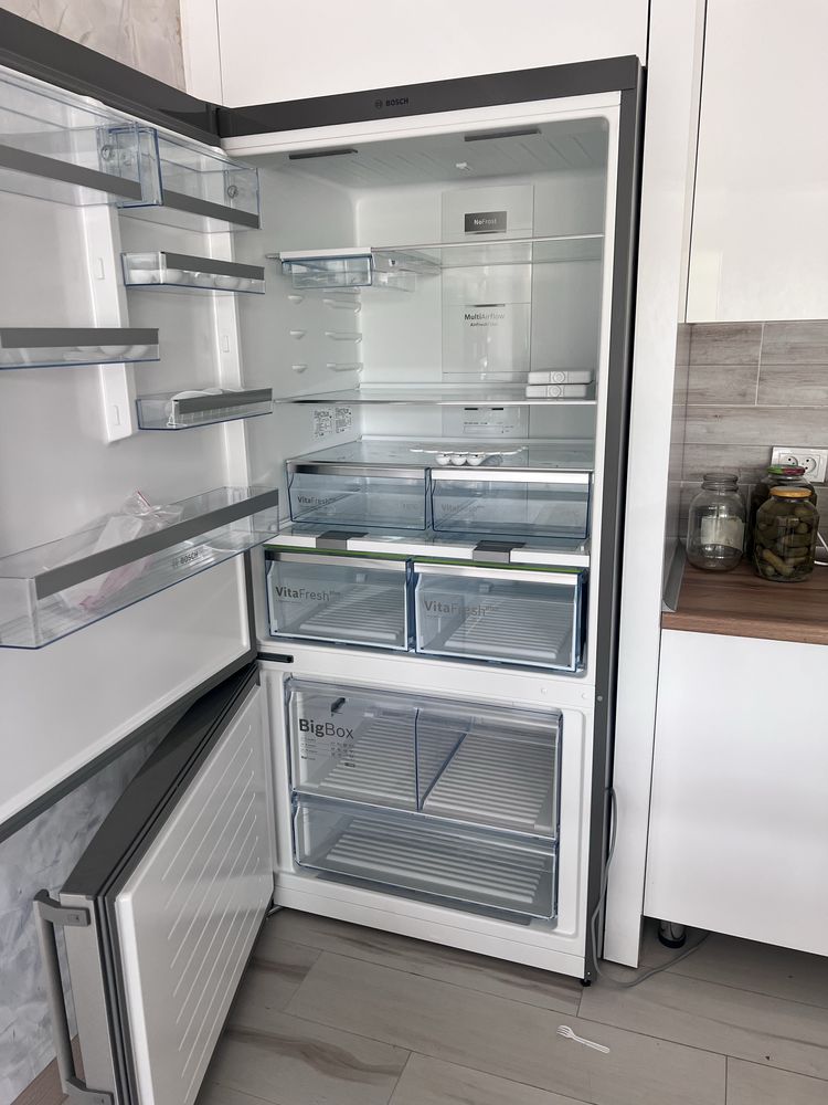 Продается холодильник