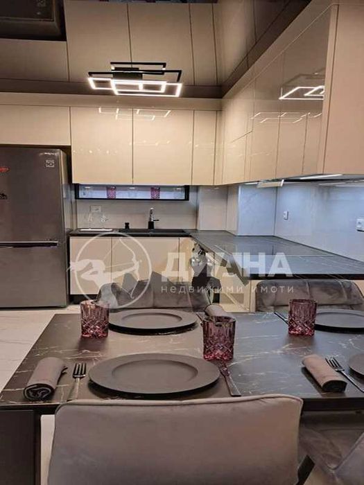 Продава се Двустаен апартамент в Пловдив, Тракия - 76 кв.м за 1935 €/кв.м - Снимка #4