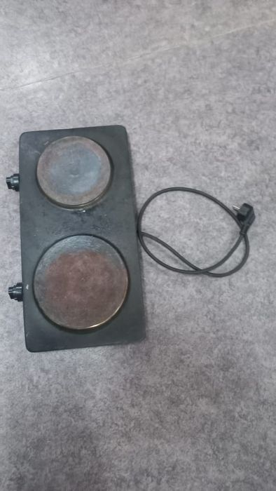 Продам Электроплиту 2-комфорочная.