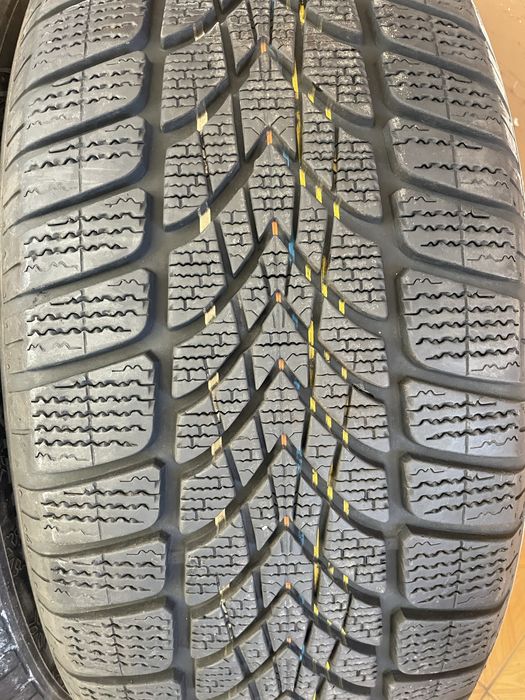 235 55 19 Dunlop