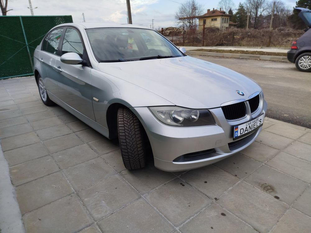 BMW 318D E90.  143кс 2008г