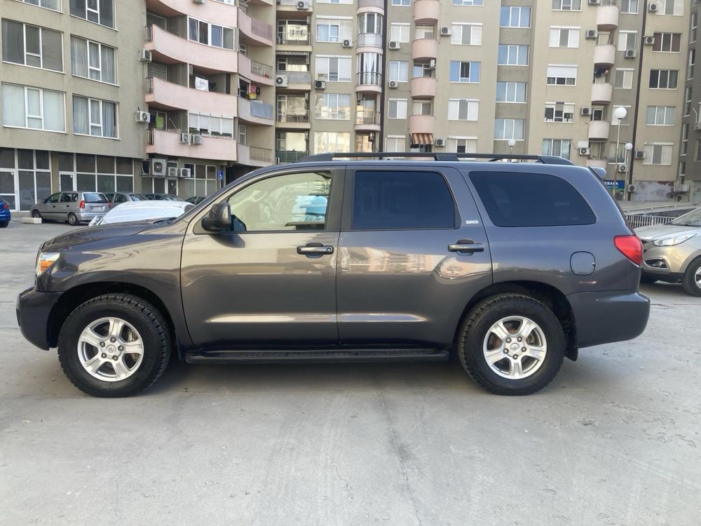 Toyota Sequoia 5.7 Газов инжекцион Регистрирана Облужена Бартер
