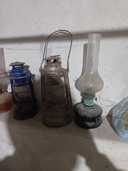 Стари газени лампи и фенери