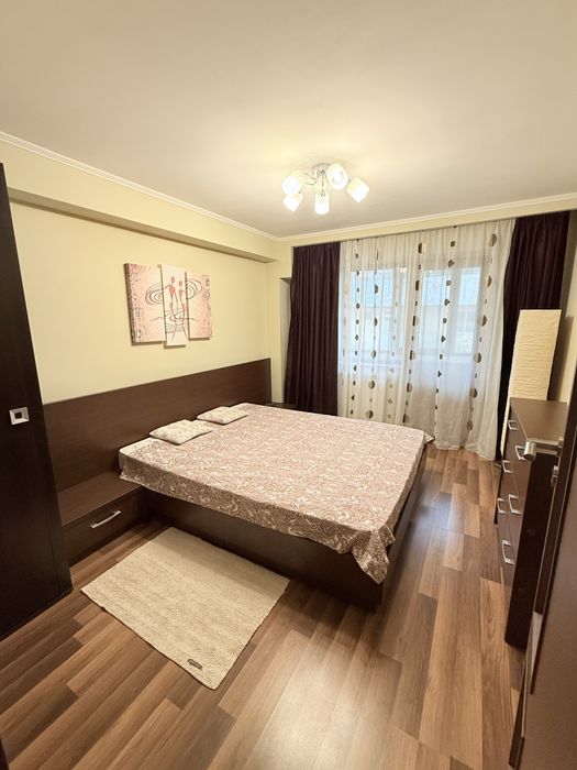 Inchiriez apartament ultracentral in Alexandria,cu 4 camere