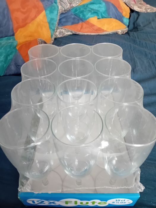 ₩ 12 pahare noi pentru șampanie 18.5 ml