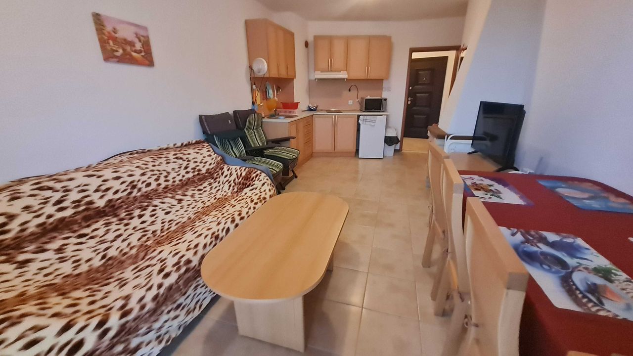 Продава се Двустаен апартамент в с. Кошарица, Област Бургас - 54 кв.м за 1000 €/кв.м - Снимка #8
