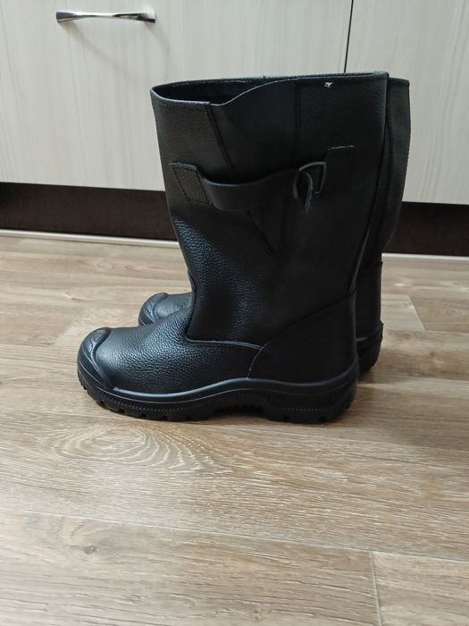Продам спецодежду летняя
