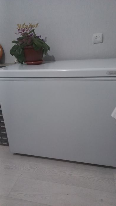 Продам морозильную камеру