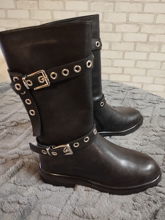 Натуральная кожа, р.39-40, шикарные новые сапожки