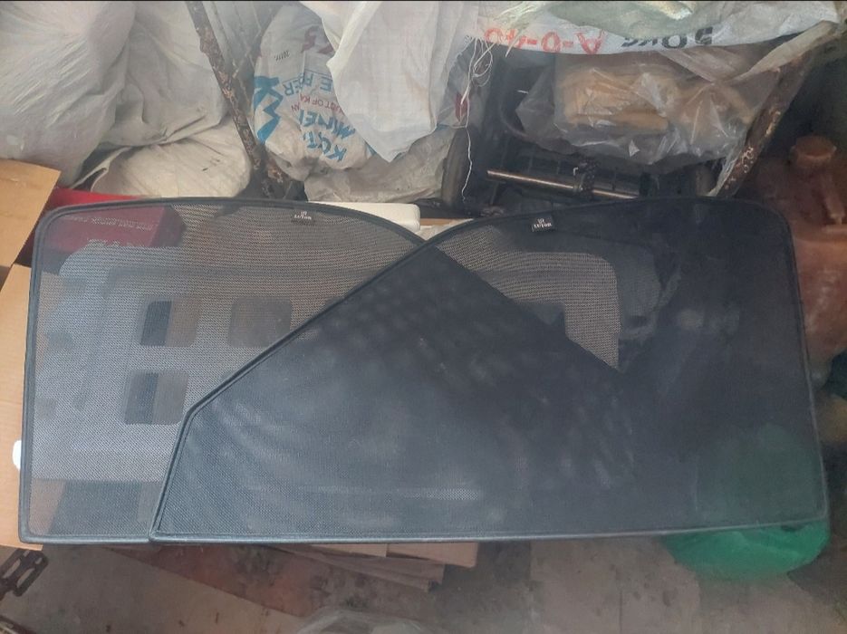 Продам каркасные шторки на Гольф 3 фирмы Lutor