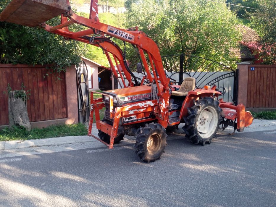 Tractor Mitsubishi  23cp + freză + plug