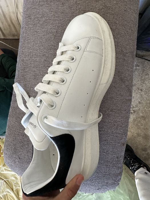 Alexander mcqueen o data purtati!