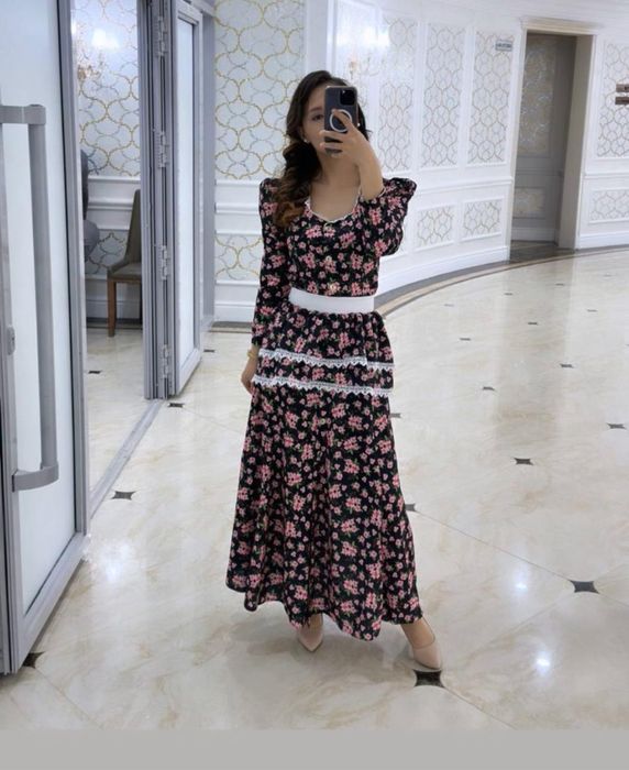 Вечерние платья 42-44 рр.