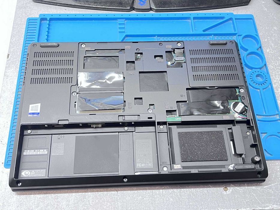 Реновиран лаптоп Lenovo ThinkPad P52 15.6 i7-8750H 32GB 1TB+512GB Nvme