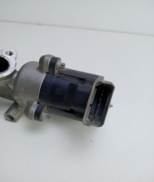 Supapa EGR  4R8Q90475AC Land Rover Range Rover a 3-a generatie (facel