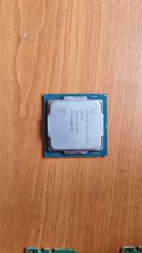 Vând procesor Pentium G4560 + 8Gb ram ddr4 2133mhz